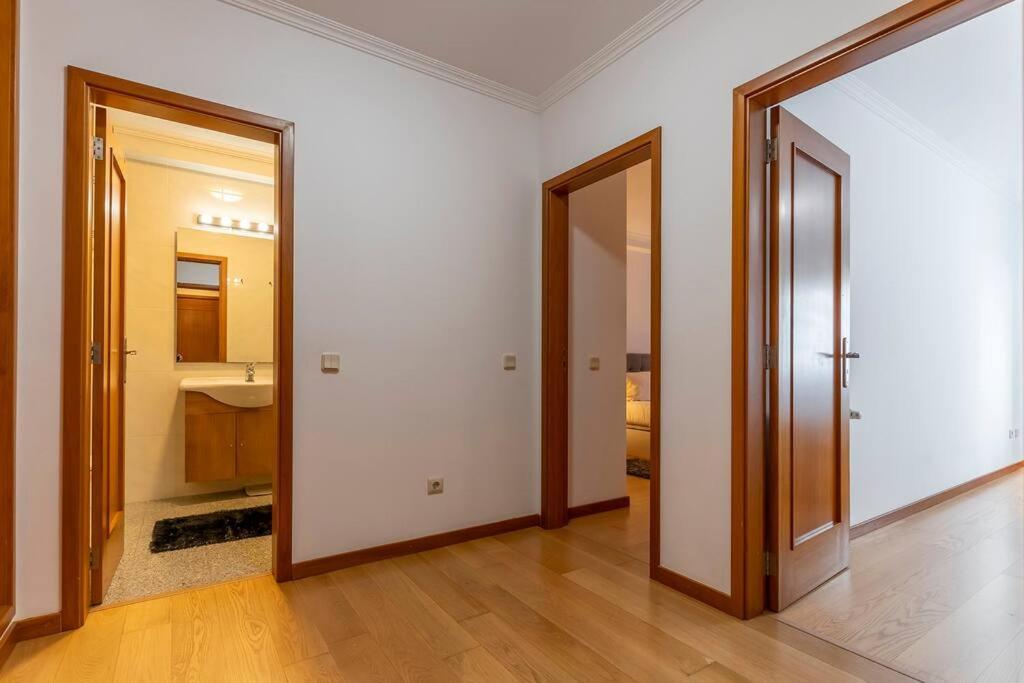 Pereira'S Apartment- Free Garage Авейру Экстерьер фото