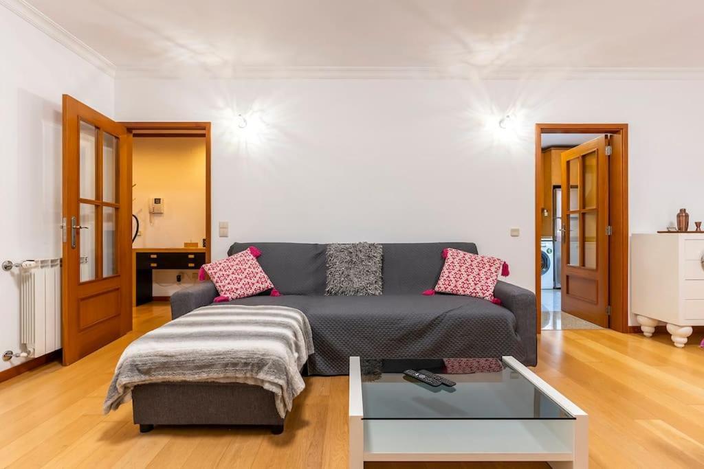 Pereira'S Apartment- Free Garage Авейру Экстерьер фото